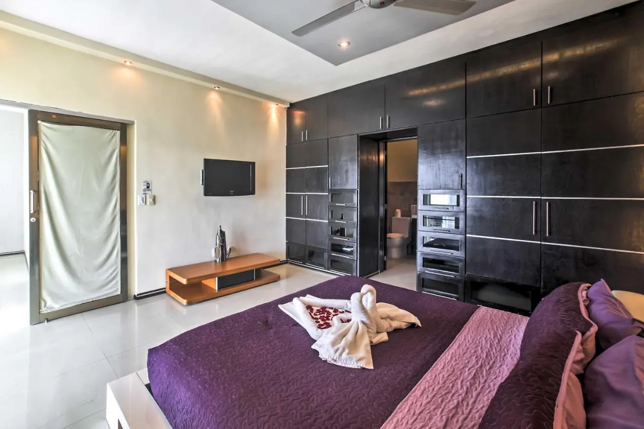 Luxury Penthouse With Rooftop Pool - Walk To Beach! Playa del Carmen 0*,
